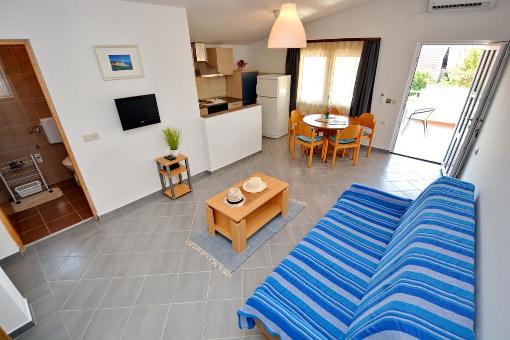 Apartment Marijana Vir Dış mekan fotoğraf