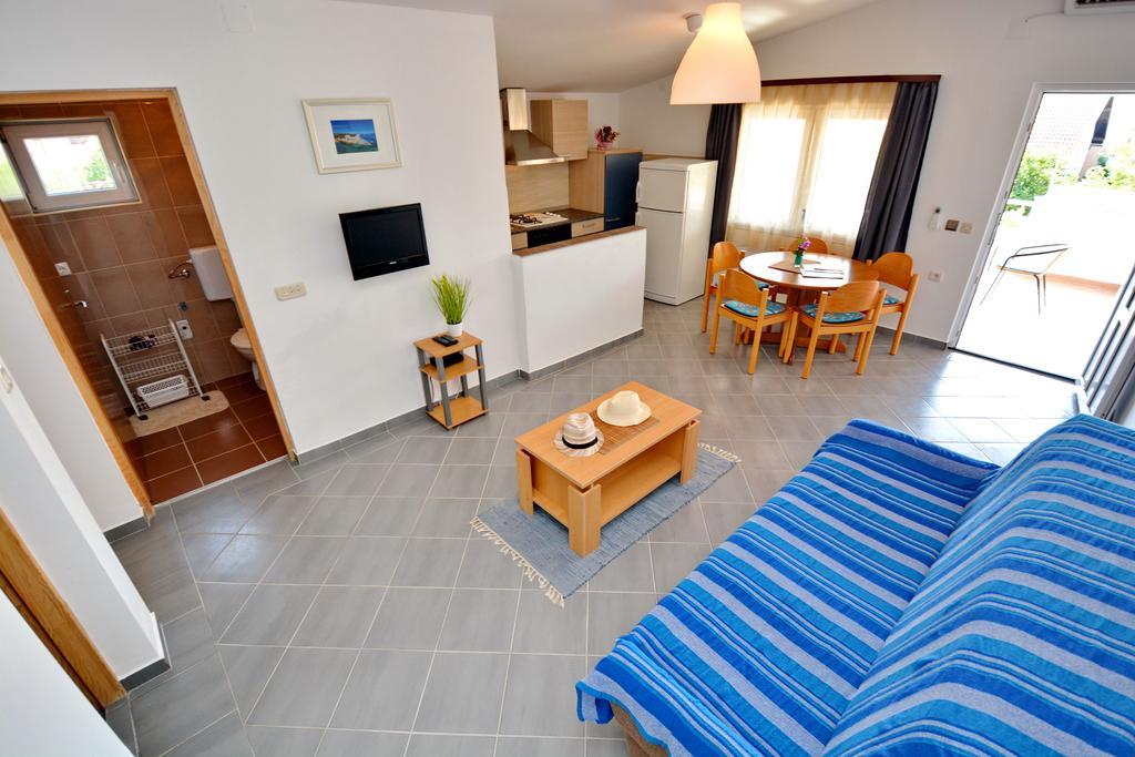 Apartment Marijana Vir Dış mekan fotoğraf