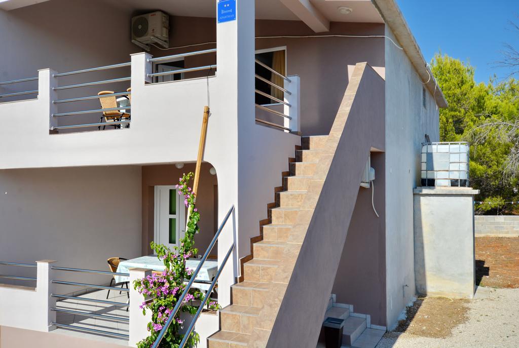 Apartment Marijana Vir Dış mekan fotoğraf