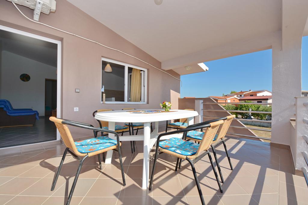 Apartment Marijana Vir Dış mekan fotoğraf