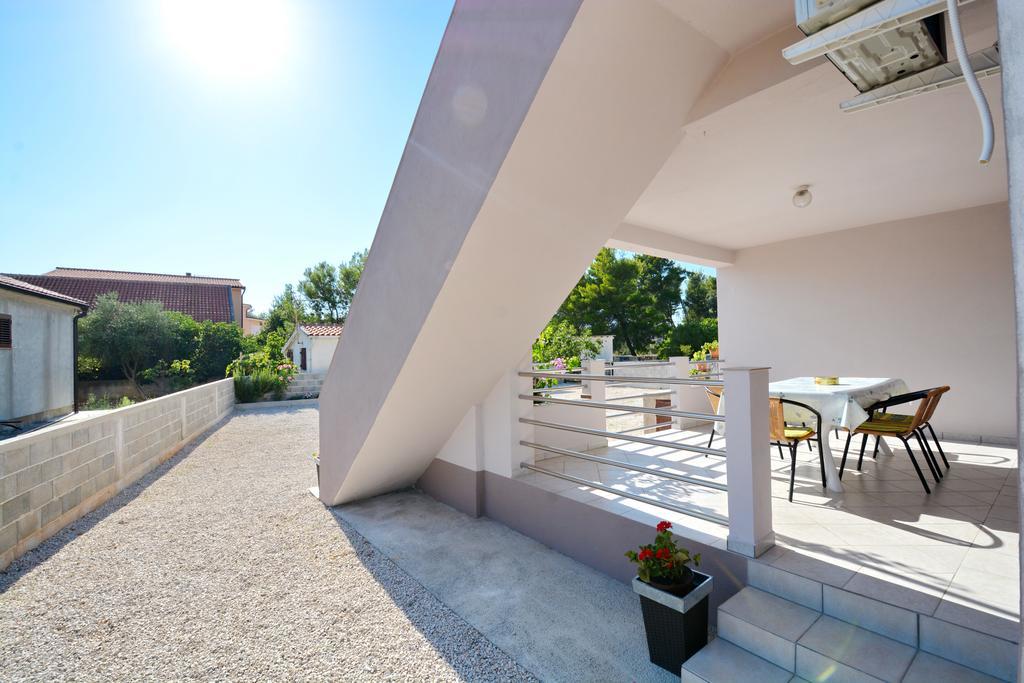 Apartment Marijana Vir Dış mekan fotoğraf